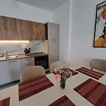 Apartment Mamani *