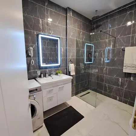 Apartment Mamani